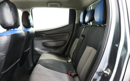 Mitsubishi L200 IV рестайлинг, 2018 год, 1 590 000 рублей, 10 фотография