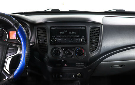 Mitsubishi L200 IV рестайлинг, 2018 год, 1 590 000 рублей, 14 фотография