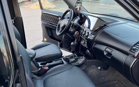 Mitsubishi Pajero Sport II рестайлинг, 2011 год, 1 600 000 рублей, 2 фотография