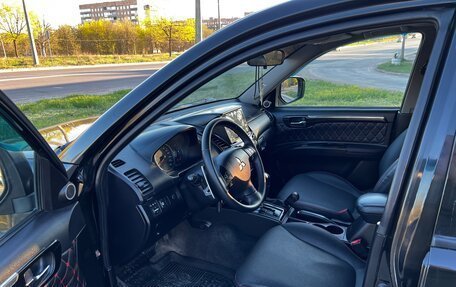 Mitsubishi Pajero Sport II рестайлинг, 2011 год, 1 600 000 рублей, 9 фотография