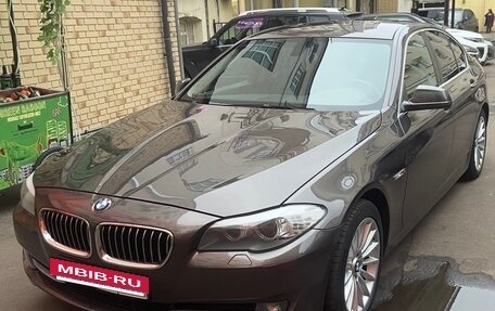 BMW 5 серия, 2013 год, 1 480 000 рублей, 3 фотография