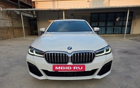 BMW 5 серия, 2022 год, 5 400 000 рублей, 2 фотография