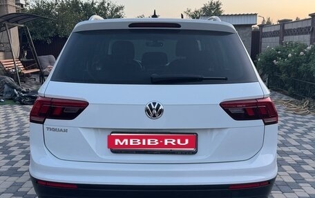 Volkswagen Tiguan II, 2018 год, 2 000 000 рублей, 6 фотография