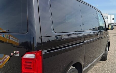 Volkswagen Multivan T6 рестайлинг, 2016 год, 3 460 000 рублей, 15 фотография