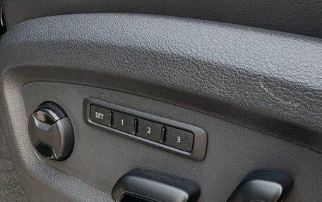 Volkswagen Multivan T6 рестайлинг, 2016 год, 3 460 000 рублей, 32 фотография