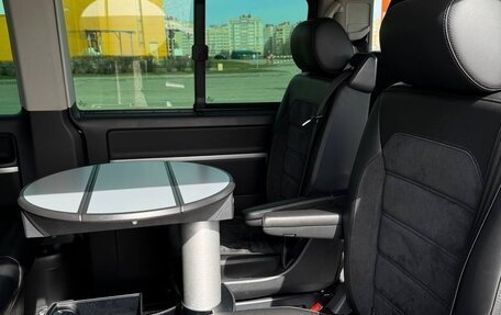 Volkswagen Multivan T6 рестайлинг, 2016 год, 3 460 000 рублей, 30 фотография