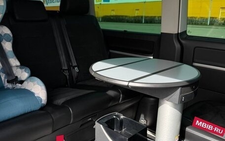 Volkswagen Multivan T6 рестайлинг, 2016 год, 3 460 000 рублей, 31 фотография