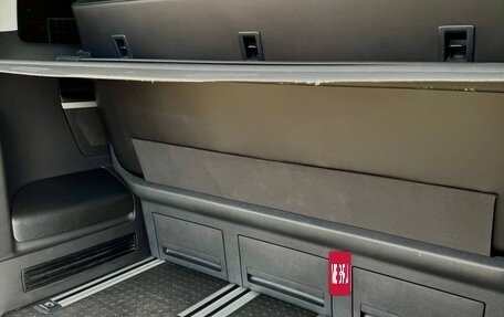 Volkswagen Multivan T6 рестайлинг, 2016 год, 3 460 000 рублей, 37 фотография