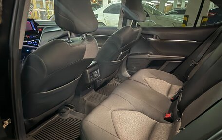 Toyota Camry, 2021 год, 2 600 000 рублей, 15 фотография