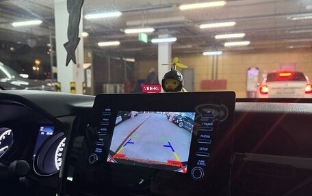 Toyota Camry, 2021 год, 2 600 000 рублей, 14 фотография