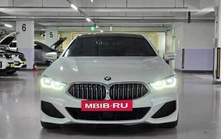 BMW 8 серия, 2022 год, 7 100 000 рублей, 2 фотография