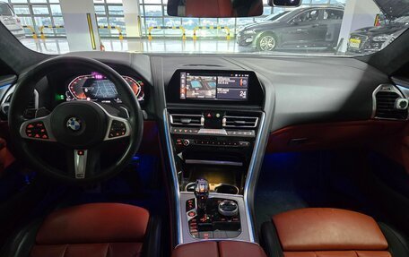 BMW 8 серия, 2022 год, 7 100 000 рублей, 9 фотография