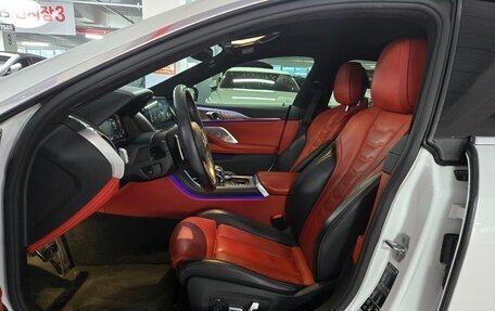 BMW 8 серия, 2022 год, 7 100 000 рублей, 10 фотография