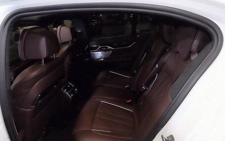 BMW 7 серия, 2022 год, 5 750 000 рублей, 14 фотография