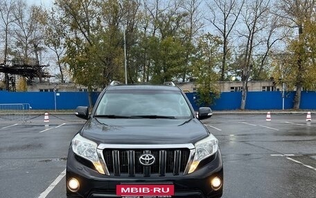 Toyota Land Cruiser Prado 150 рестайлинг 2, 2013 год, 3 500 000 рублей, 2 фотография