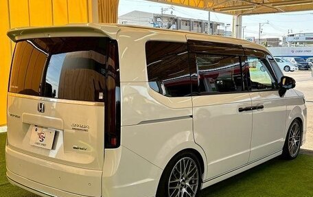 Honda Stepwgn, 2022 год, 1 951 950 рублей, 6 фотография