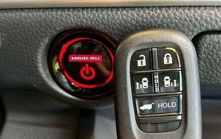 Honda Stepwgn, 2022 год, 1 951 950 рублей, 30 фотография