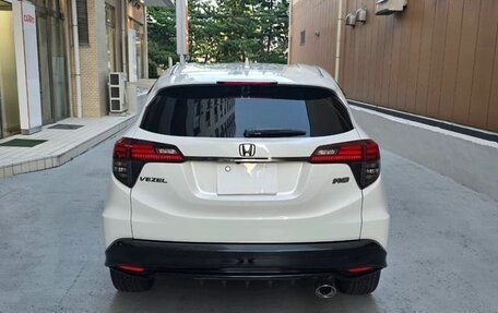 Honda Vezel, 2021 год, 1 367 000 рублей, 5 фотография