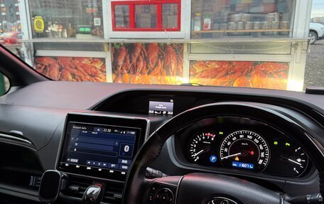 Toyota Esquire I, 2019 год, 3 000 000 рублей, 8 фотография