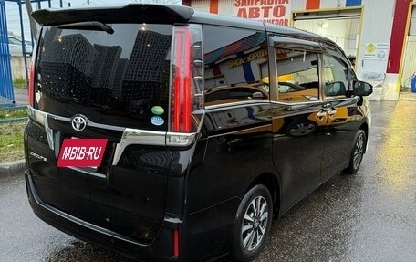 Toyota Esquire I, 2019 год, 3 000 000 рублей, 3 фотография