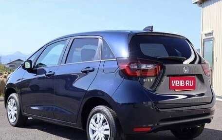 Honda Fit, 2021 год, 1 155 000 рублей, 3 фотография