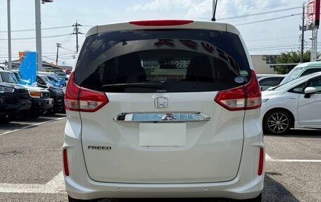 Honda Freed II, 2021 год, 1 210 000 рублей, 4 фотография