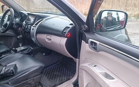 Mitsubishi Pajero Sport II рестайлинг, 2010 год, 1 450 000 рублей, 11 фотография