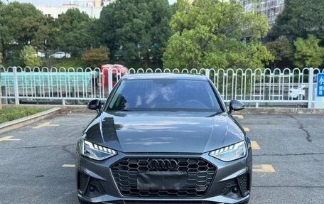 Audi A4, 2021 год, 2 340 000 рублей, 2 фотография