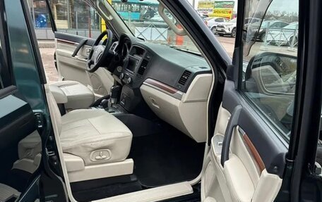 Mitsubishi Pajero IV, 2008 год, 1 970 000 рублей, 10 фотография