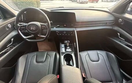 Hyundai Elantra, 2022 год, 1 230 000 рублей, 4 фотография