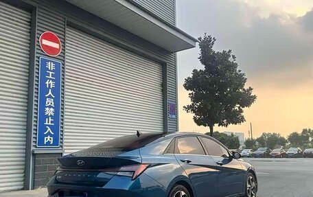 Hyundai Elantra, 2022 год, 1 230 000 рублей, 7 фотография