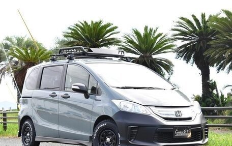 Honda Freed I, 2014 год, 770 001 рублей, 2 фотография