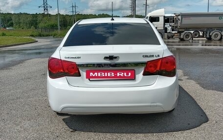 Chevrolet Cruze II, 2011 год, 650 000 рублей, 4 фотография