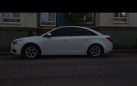 Chevrolet Cruze II, 2011 год, 650 000 рублей, 6 фотография