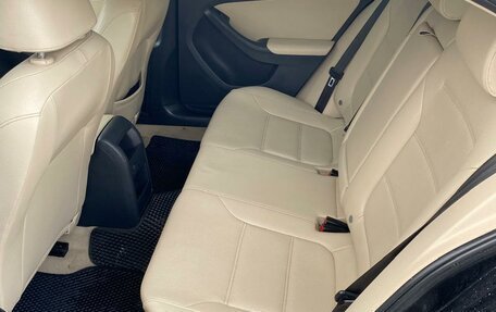 Volkswagen Jetta VI, 2016 год, 1 200 000 рублей, 13 фотография