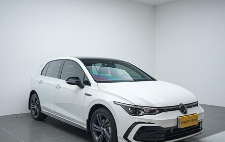 Volkswagen Golf VIII, 2024 год, 2 700 000 рублей, 3 фотография