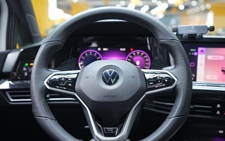 Volkswagen Golf VIII, 2024 год, 2 700 000 рублей, 10 фотография