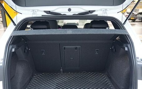 Volkswagen Golf VIII, 2024 год, 2 700 000 рублей, 14 фотография