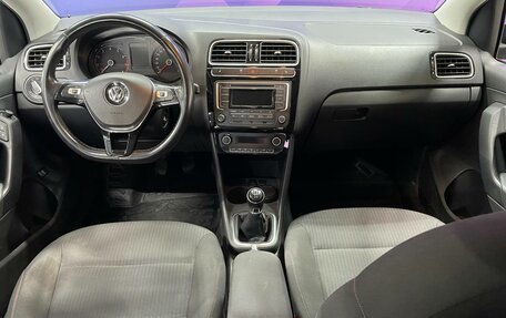 Volkswagen Polo VI (EU Market), 2017 год, 1 060 000 рублей, 15 фотография