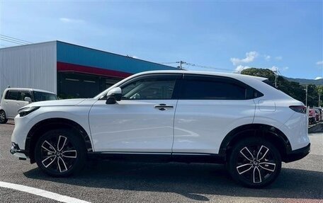 Honda Vezel, 2022 год, 1 650 000 рублей, 7 фотография