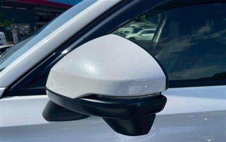 Honda Vezel, 2022 год, 1 650 000 рублей, 8 фотография