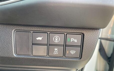 Honda Vezel, 2022 год, 1 650 000 рублей, 11 фотография