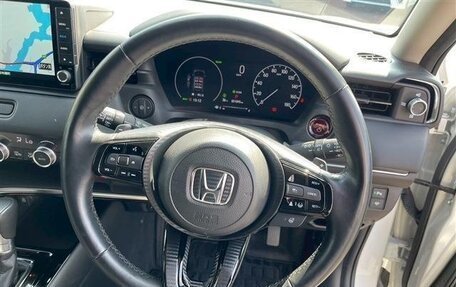 Honda Vezel, 2022 год, 1 650 000 рублей, 10 фотография