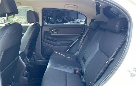 Honda Vezel, 2022 год, 1 650 000 рублей, 13 фотография