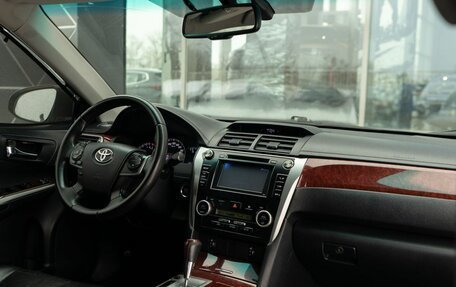 Toyota Camry, 2013 год, 1 596 000 рублей, 10 фотография