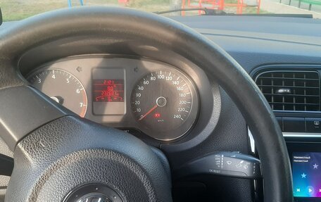 Volkswagen Polo VI (EU Market), 2012 год, 670 000 рублей, 3 фотография