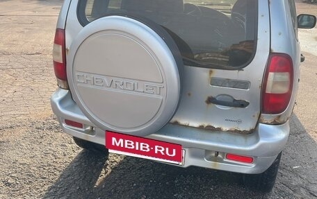 Chevrolet Niva I рестайлинг, 2004 год, 110 000 рублей, 2 фотография