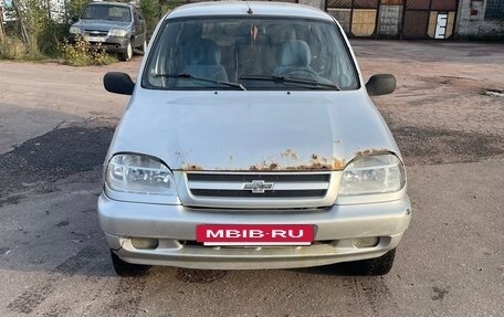 Chevrolet Niva I рестайлинг, 2004 год, 110 000 рублей, 6 фотография