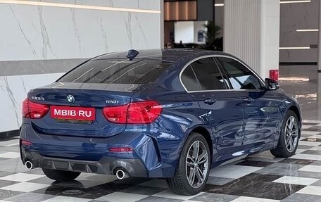 BMW 1 серия, 2022 год, 1 597 500 рублей, 5 фотография