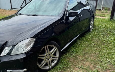 Mercedes-Benz E-Класс, 2012 год, 1 310 000 рублей, 2 фотография